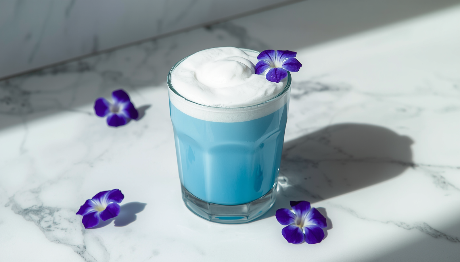 Blue Butterfly Pea Latte: Natural Color Layering Summer Drink